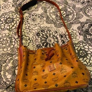 Medium size drawstring Authentic MCM shoulder bag